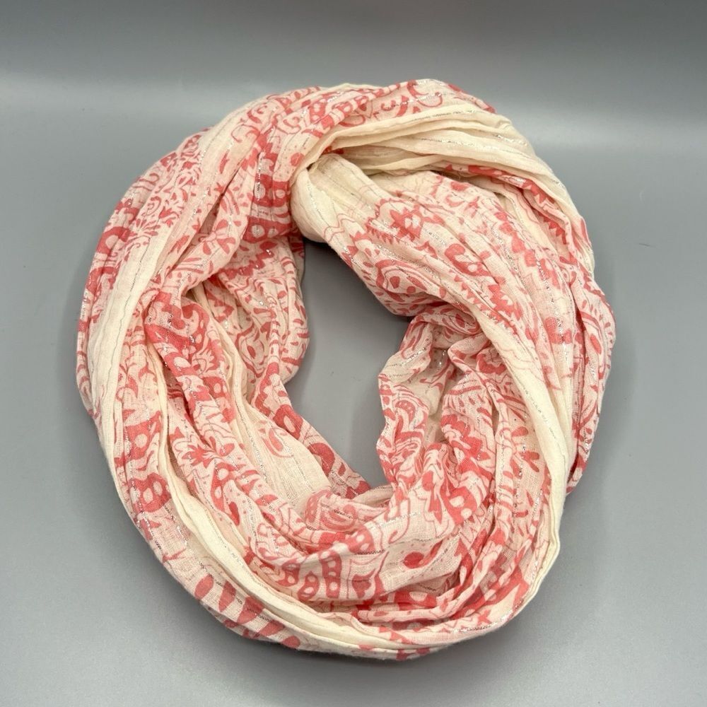 Lakhay’s Collection Silver Metallic Pink Paisley Long Scarf